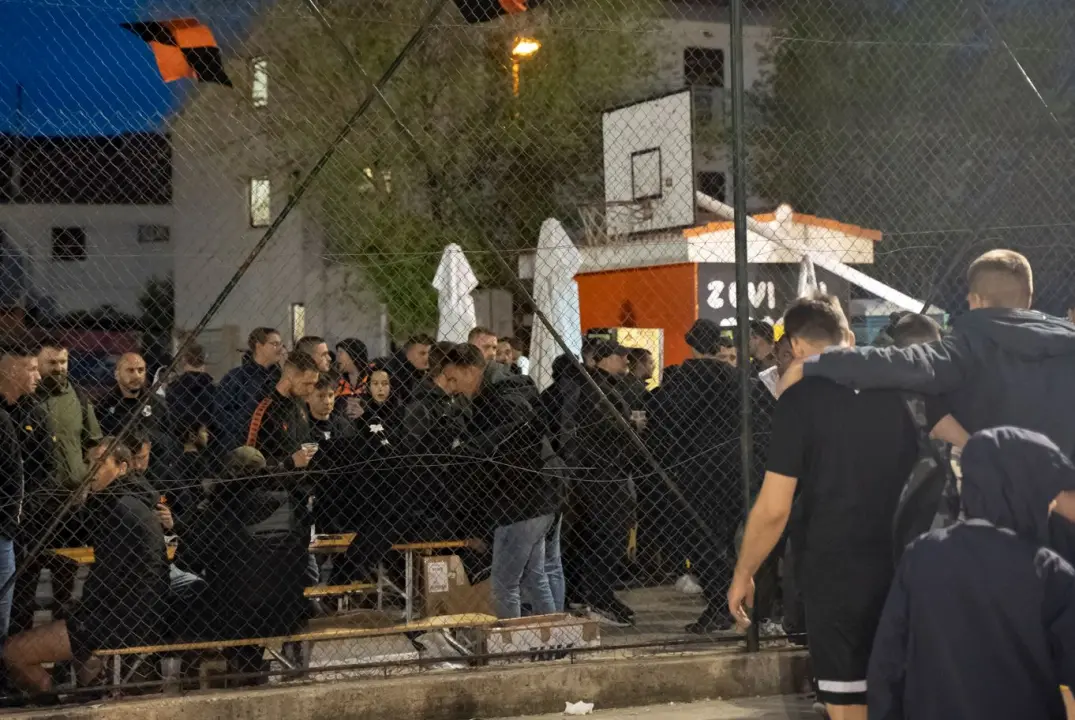 FOTO: Ekipa Van grada osvajač funcutskog rođendanskog turnira, Jurasi zapalili najviše pirotehnike