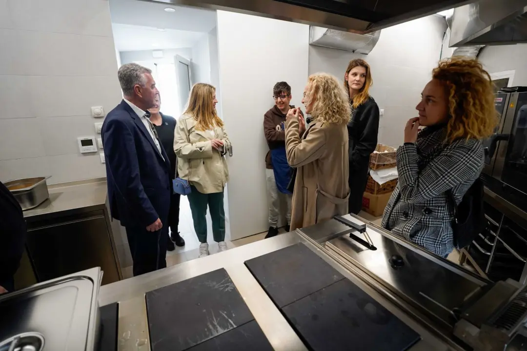 Grad Šibenik osigurao uskrsne pogače za korisnike Pučke kuhinje: 'Njegujemo partnerski odnos i suradnju'