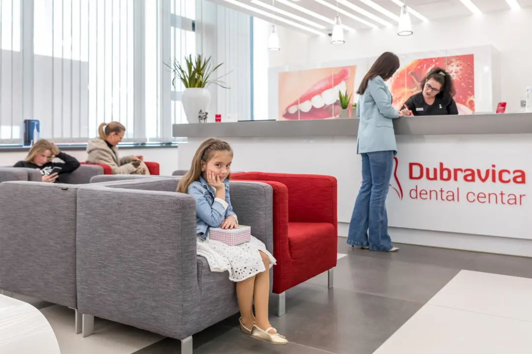 FOTO Transformirajte osmijeh prozirnim alignerima u Dental centru Dubravica! 	