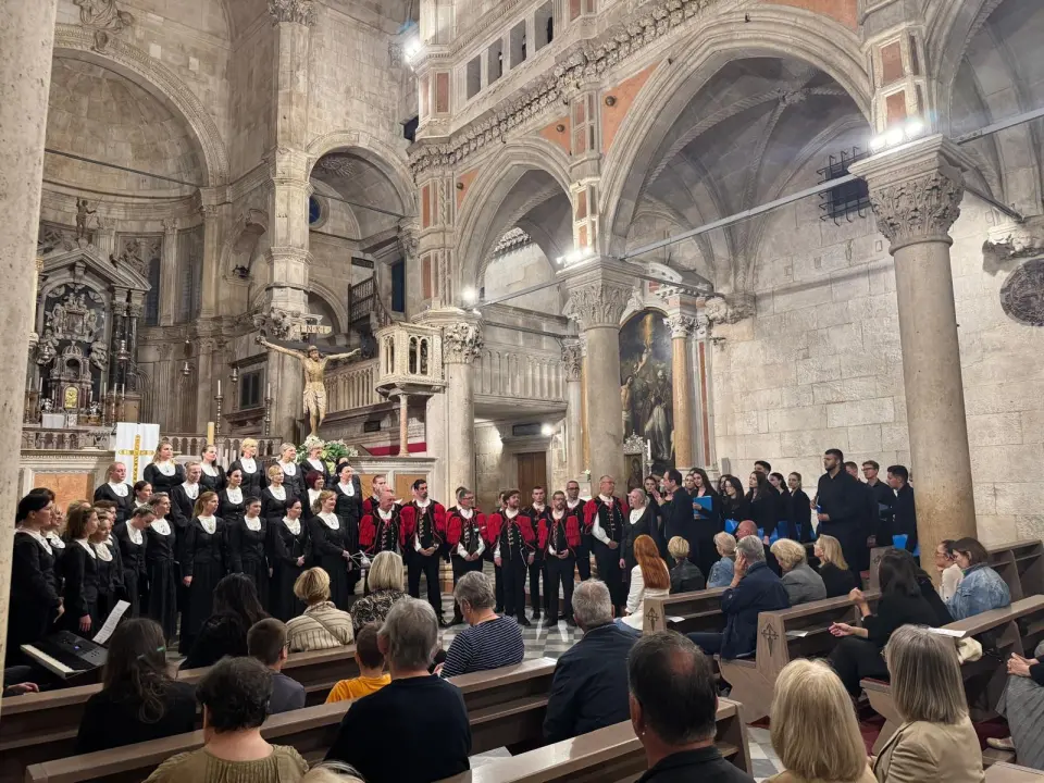 Exultate, Jubilate: Koncert duhovne glazbe ispunio šibensku katedralu