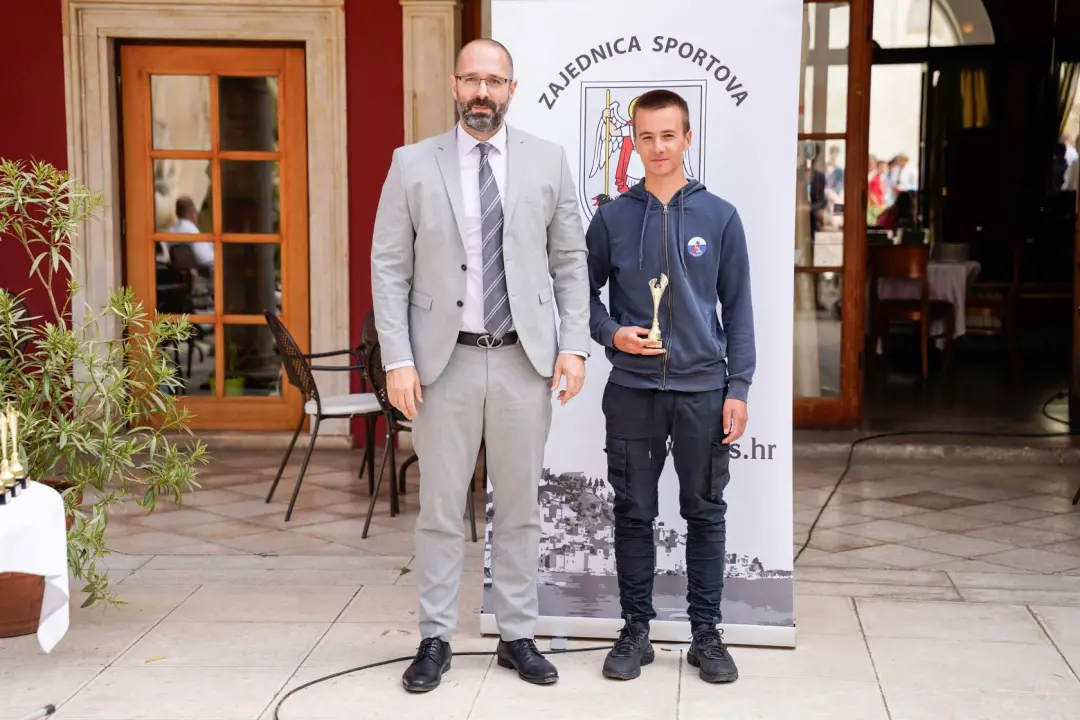 Mladi šibenski sportaši dobili priznanja i nagrade za uspjehe na nedavnim natjecanjima