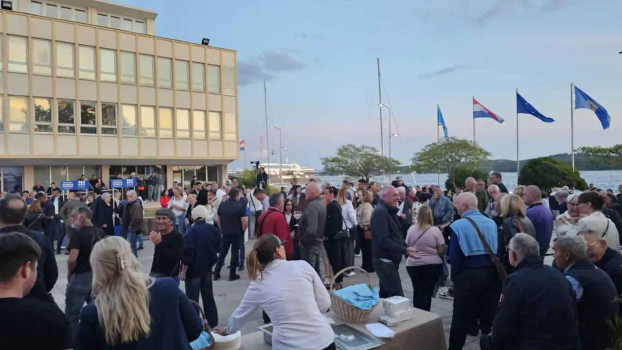HDZ Šibensko-kninske županije proslavio 35. obljetnicu: Finale slavlja uz šibenski koncert 'Četiri Tenora' 