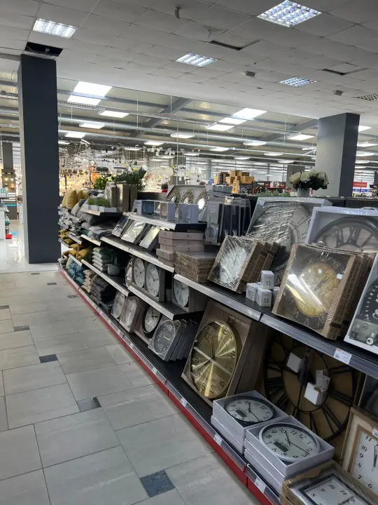 FOTO Besplatna hrana i piće, ogromni popusti i zabava – Građa preuredila svoju poslovnicu u Šibeniku!