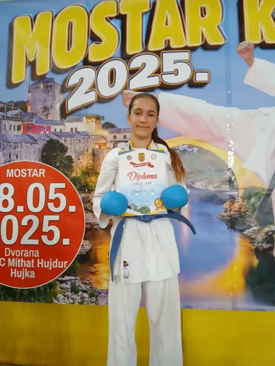 FOTO Karatašima Phoenixa 20 medalja na 'Mostar Kupu'
