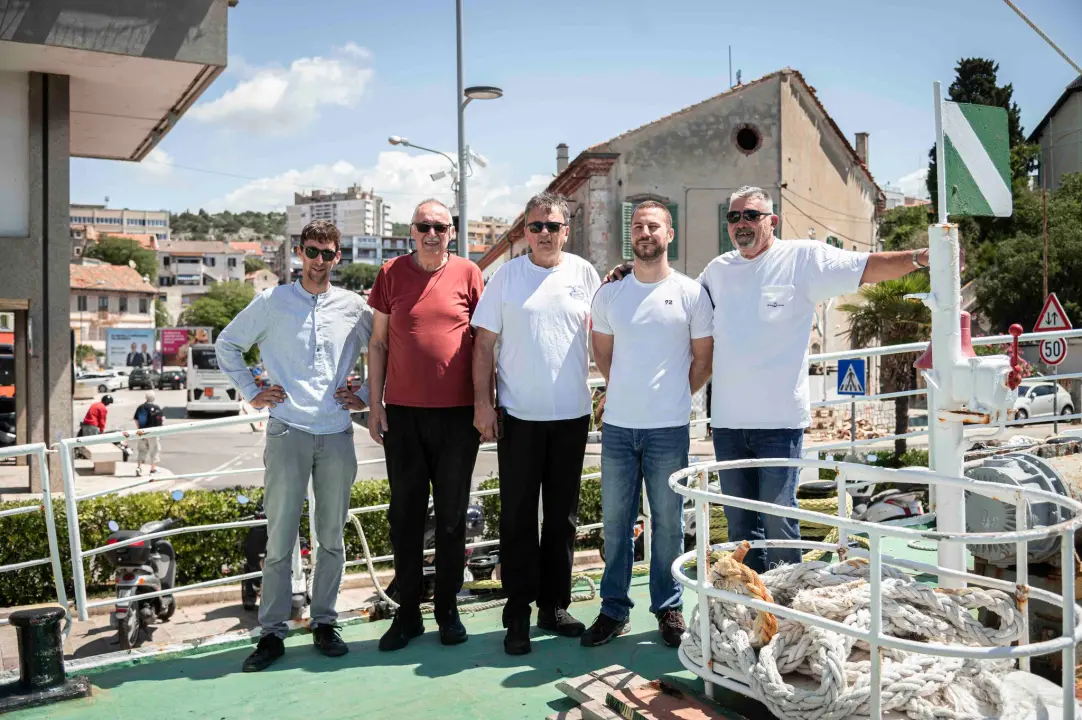 'Tijat' isplovio na probnu vožnju zbog certifikata: Župan Jelić prvi put na kultnom brodu