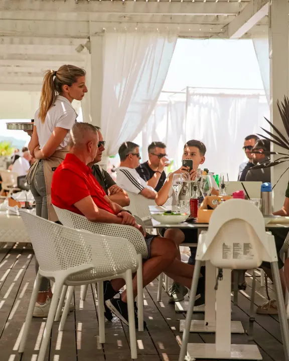 FOTO Shark Beach Club zasjao u novom sjaju – ljeto 2025. u znaku stila i užitka!