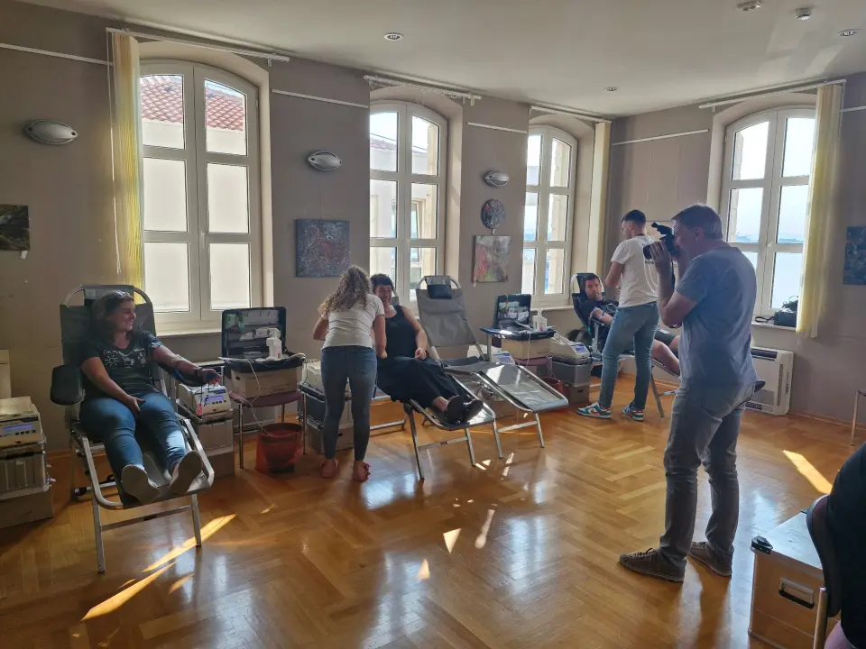 Na akciji dobrovoljnog darivanja krvi u Vodicama prikupljeno 48 doza krvi