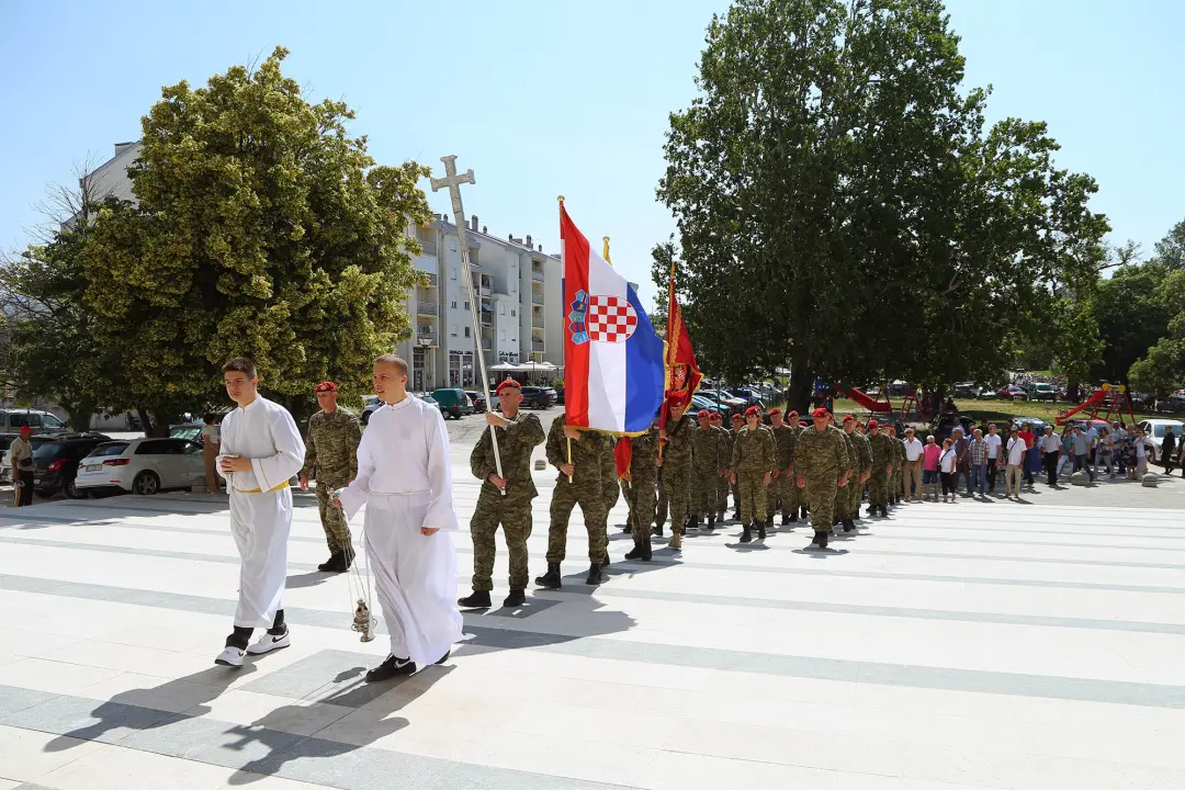 Biskup Rogić predvodio misno slavlje u Kninu povodom blagdana sv. Ante Padovanskog
