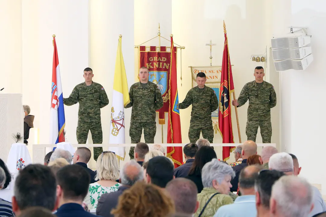 Biskup Rogić predvodio misno slavlje u Kninu povodom blagdana sv. Ante Padovanskog