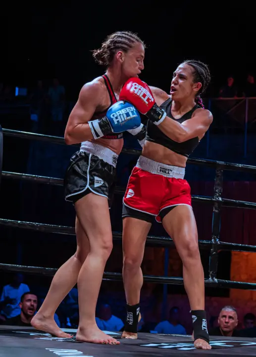 FOTO 'Golden Fight 9': Makelja zadržala titulu protiv jake protivnice, Šibenčani obranili tvrđavu