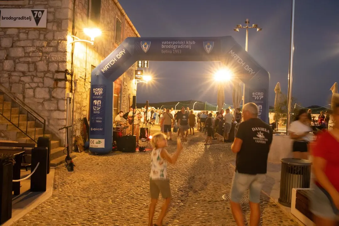 FOTO VK Brodograditelj organizirao u Betini prvi memorijal za djecu u čast svog voljenog golmana
