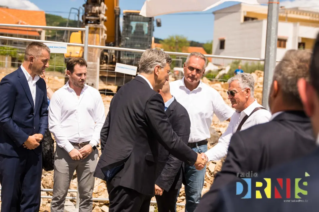 Andrej Planković u Drnišu obišao gradilište Centra za starije osobe