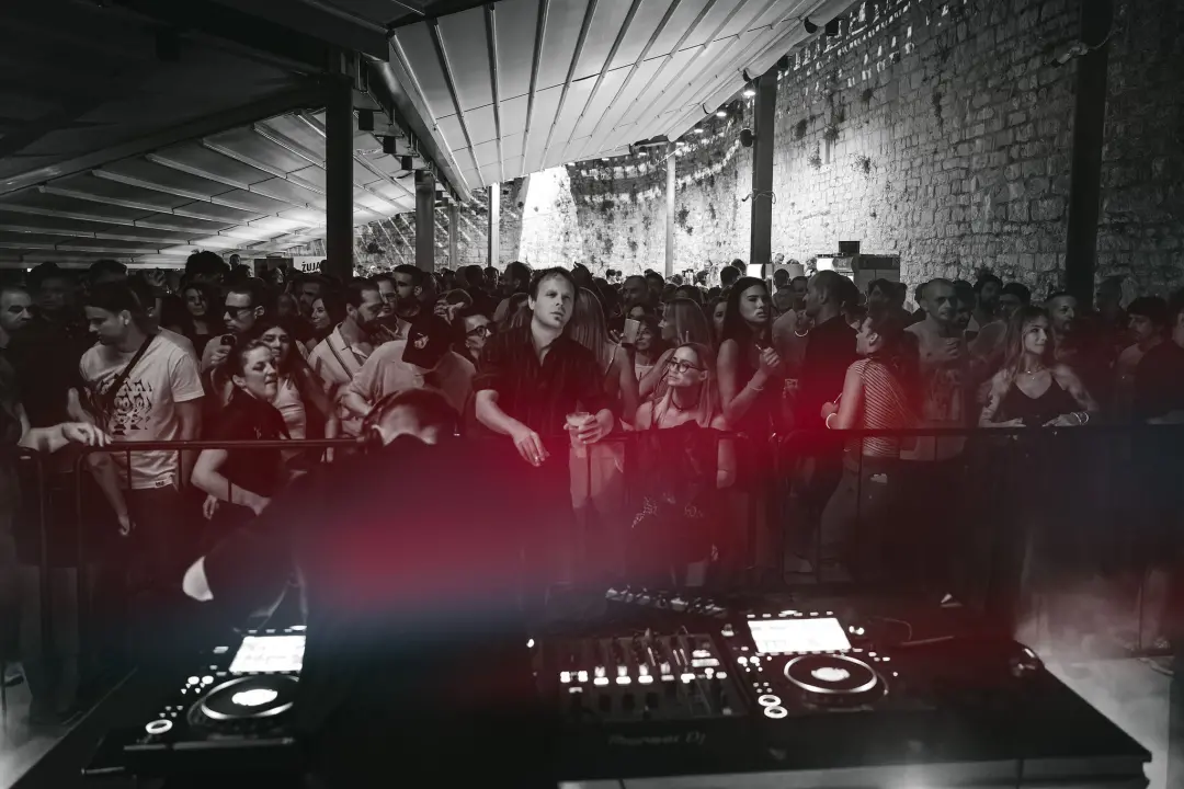 Party sezone večeras na Tvrđavi sv. Mihovila