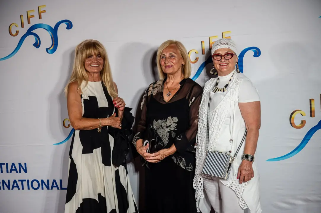 Zvijezde i crveni tepih u Šibeniku: Počeo Croatian International Film Festival