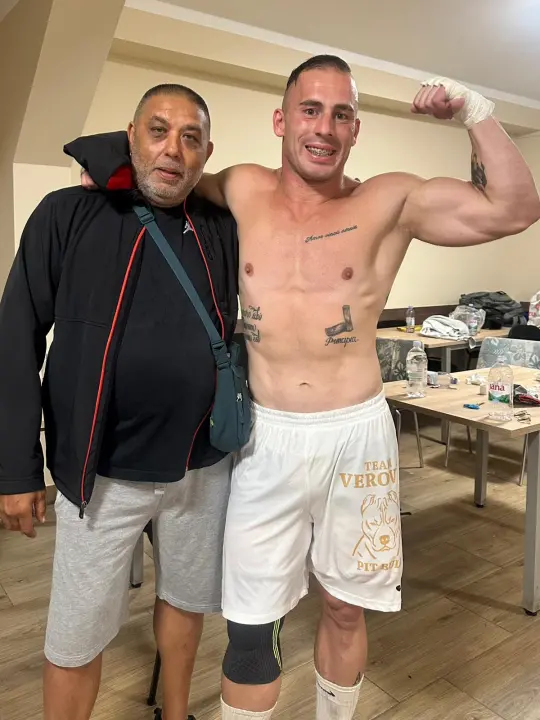FOTO Stipe Verović nokautirao protivnika u Maloj Buni: 'Hvala dragom Bogu, organizatoru, mom timu, djevojci i sponzorima'
