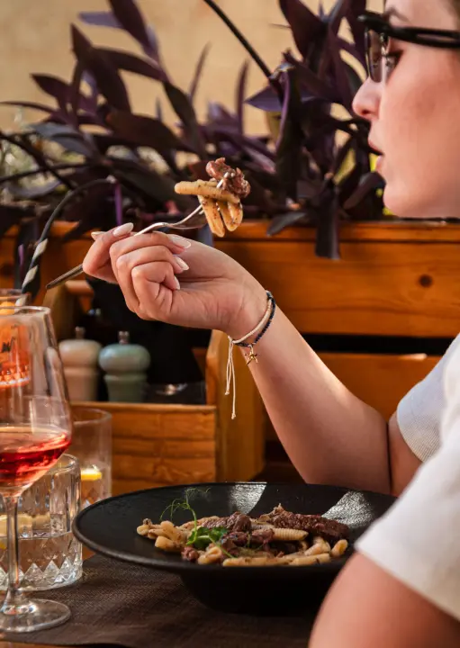 Ručak u srcu Šibenika: Četiri restorana koja vrijedi posjetiti!