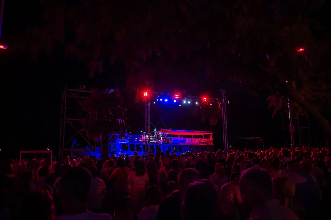 Šibenik impresivnim dron showom obilježio jubilarno izdanje manifestacije Light is life