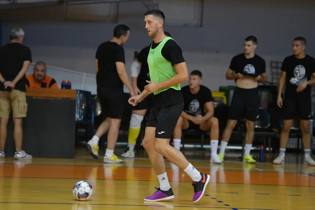 FOTO Na sinoćnjoj prozivci 19 malonogometaša Crnice, u sklopu priprema 'Kup Grada Šibenika'